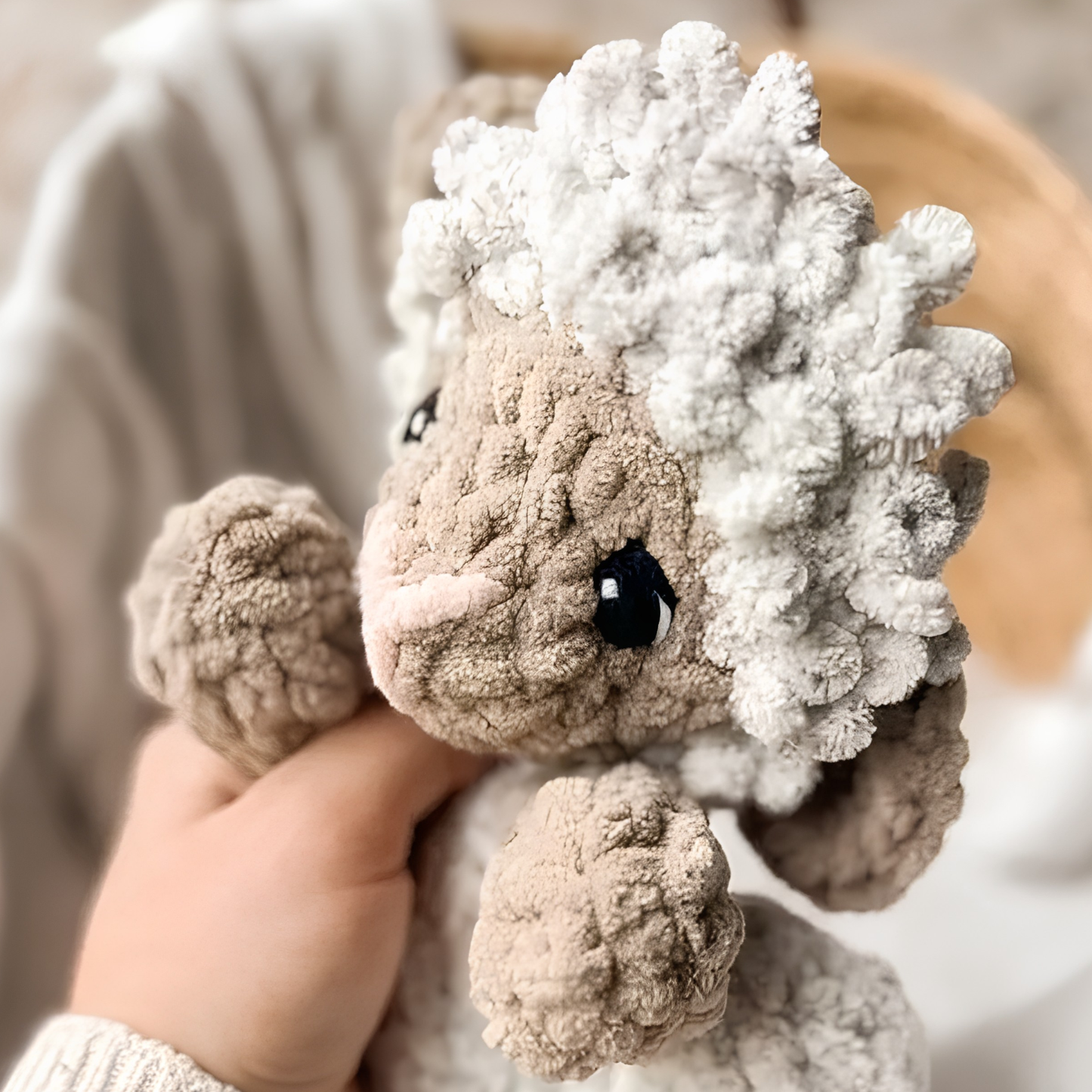Crochet Lenni the Lamb Pattern