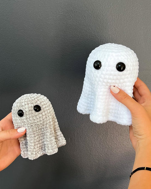 Flowy Ghost Amigurumi Crochet Pattern