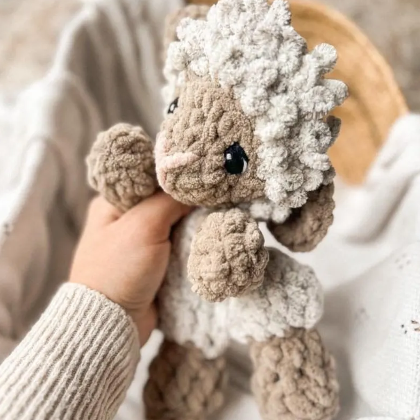 Crochet Lenni the Lamb Pattern