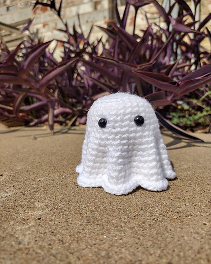 Flowy Ghost Amigurumi Crochet Pattern